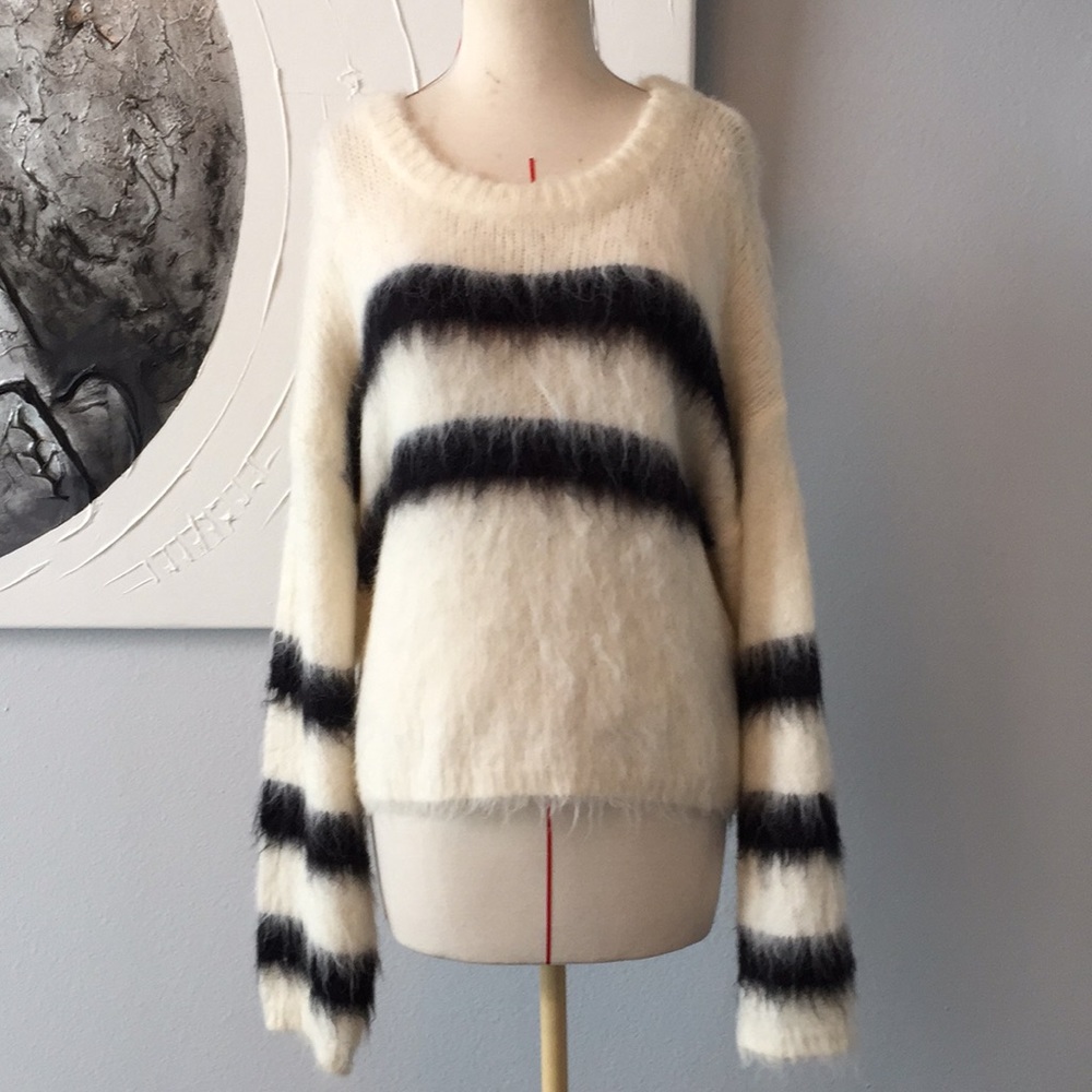 H&M Oversized Fuzzy Sweater - image 1